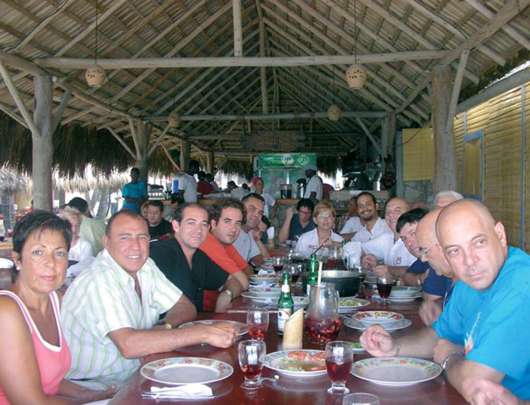 Primer viaje organizado por el Grupo Madeplax a República Dominicana