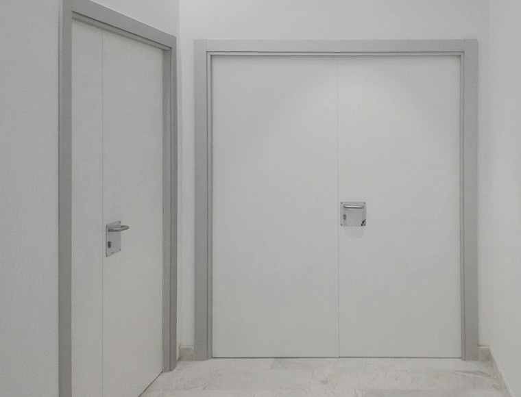 El Grupo Madeplax instala las puertas técnicas para el Hospital Oncolope Orán, Argelia.