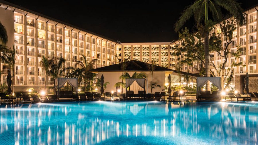 Royalton White Sands