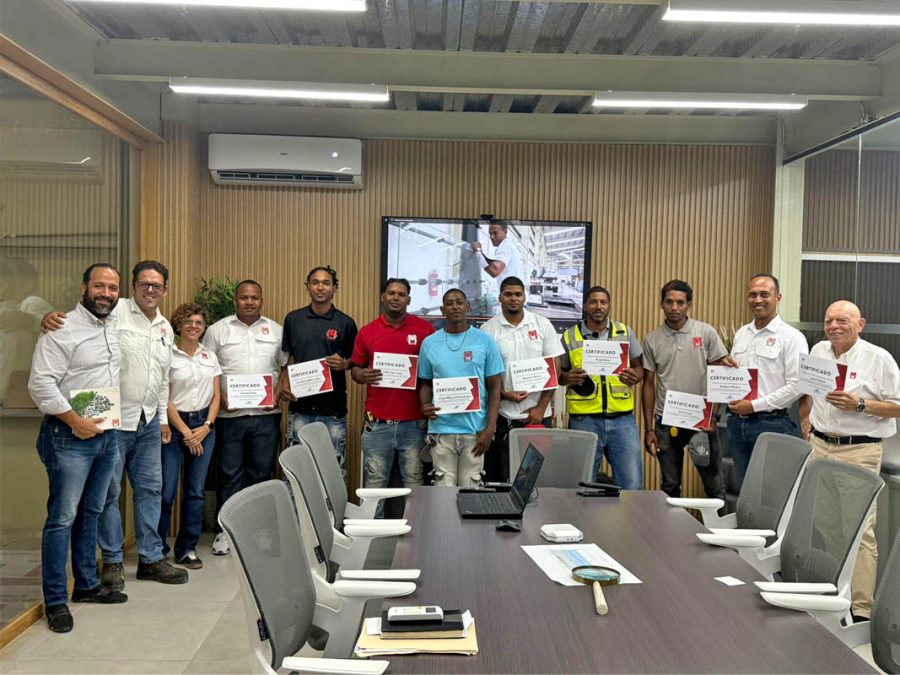 Culmina con éxito el curso “Técnicas de Instalación” en República Dominicana