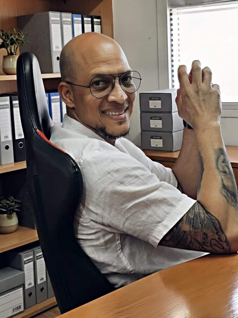 Michael Rosario, Madeplax