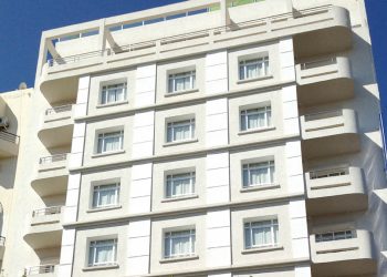 Hotel Across